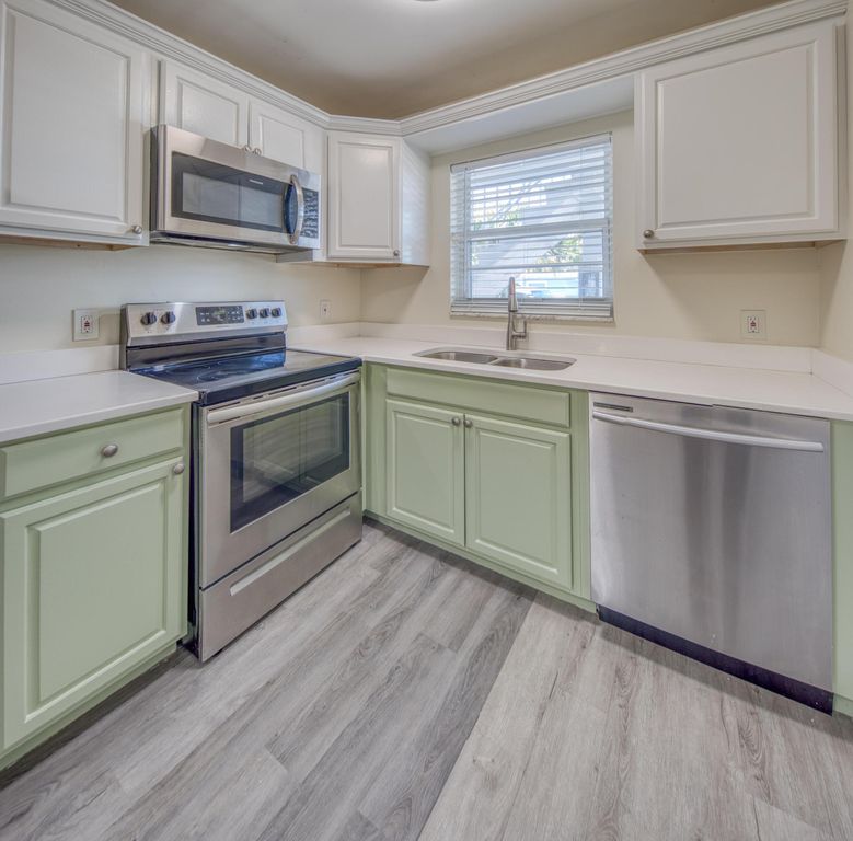 330 N J Street 3, Lake Worth Beach, FL 33460