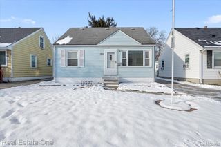 11078 Pine Street, Taylor, MI 48180