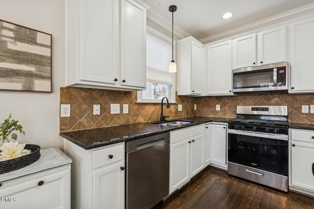 105 Arvida Crescent, Holly Springs, NC 27540