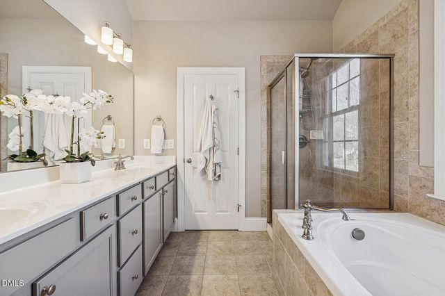 105 Arvida Crescent, Holly Springs, NC 27540