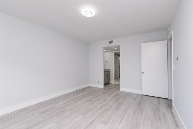 12600 SW 5th Court 408L, Pembroke Pines, FL 33027