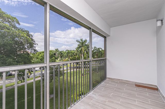 12600 SW 5th Court 408L, Pembroke Pines, FL 33027