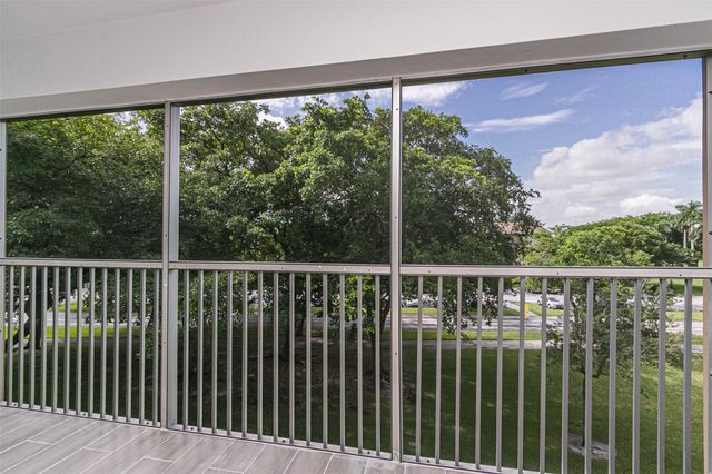 12600 SW 5th Court 408L, Pembroke Pines, FL 33027