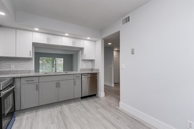 12600 SW 5th Court 408L, Pembroke Pines, FL 33027