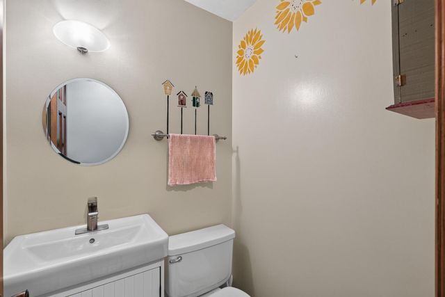 11005 45th Avenue N, Plymouth, MN 55442