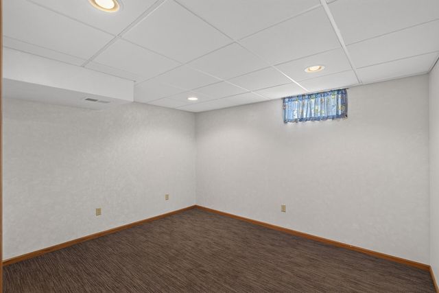 11005 45th Avenue N, Plymouth, MN 55442