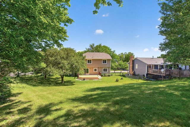 11005 45th Avenue N, Plymouth, MN 55442