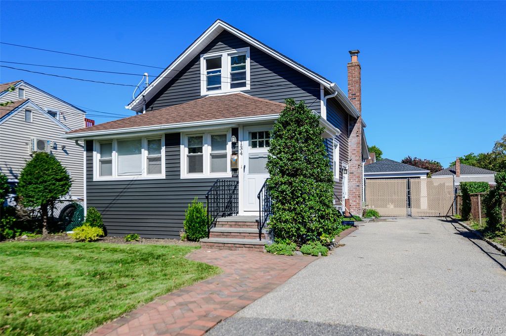 134 Soper Street, Oceanside, NY 11572 — exterior