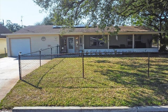 2202 21ST STREET W, Bradenton, FL 34205