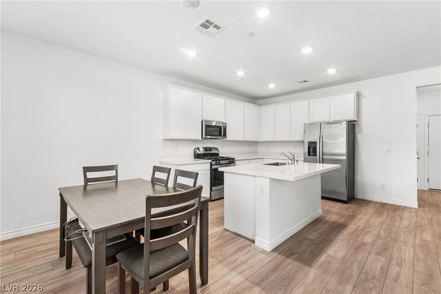234 Walsh Peak Avenue, Henderson, NV 89015