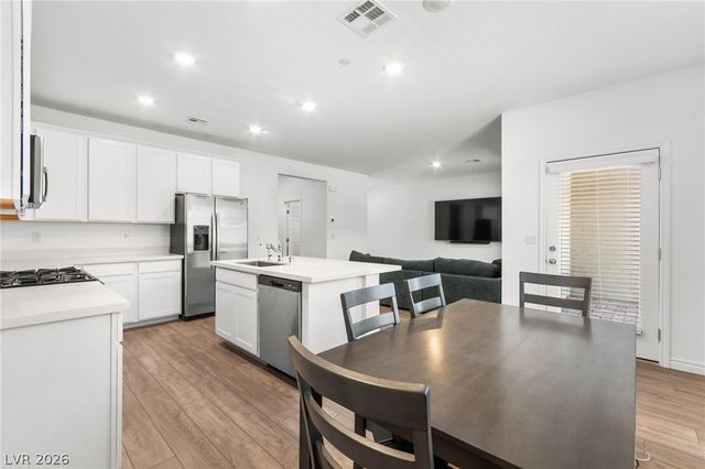 234 Walsh Peak Avenue, Henderson, NV 89015