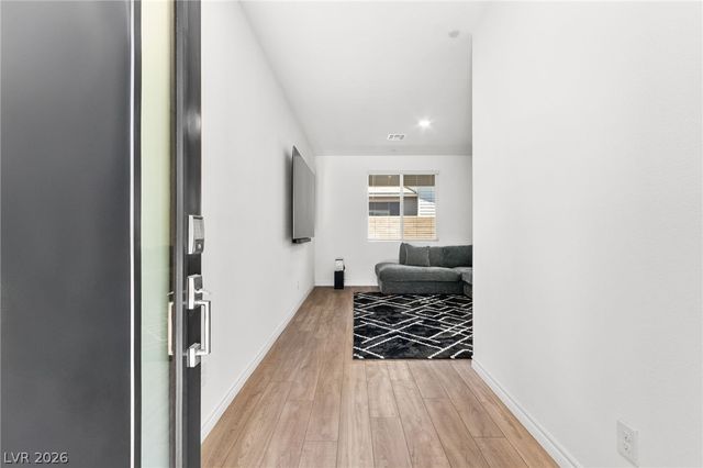 234 Walsh Peak Avenue, Henderson, NV 89015