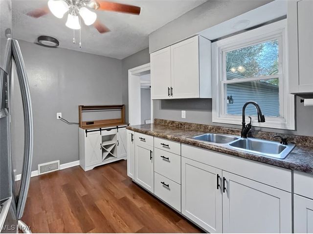 479 W High Street, Alliance, OH 44601