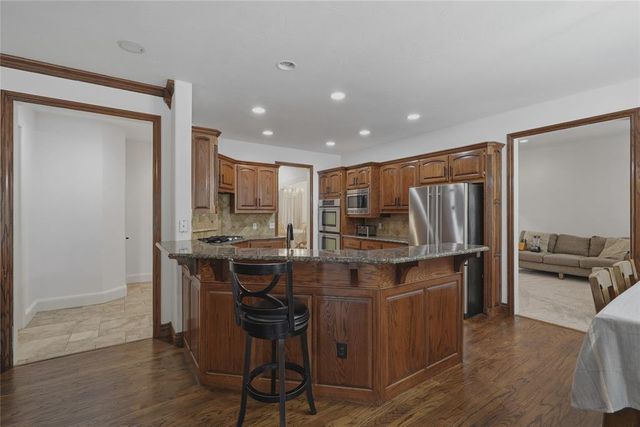 1101 Caines Hill Road, Edmond, OK 73034