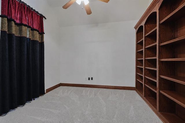 1101 Caines Hill Road, Edmond, OK 73034