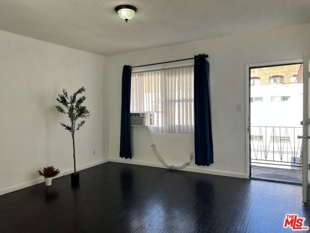 1330 S WILTON Place 9, Los Angeles, CA 90019