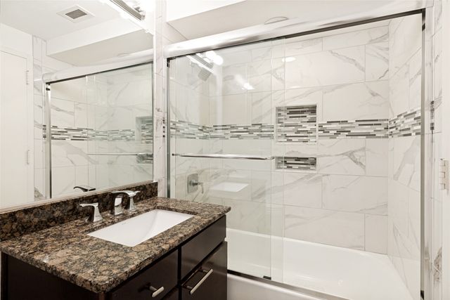6211 W Northwest Highway 1004, Dallas, TX 75225