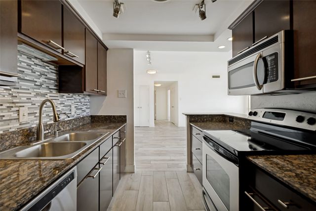 6211 W Northwest Highway 1004, Dallas, TX 75225