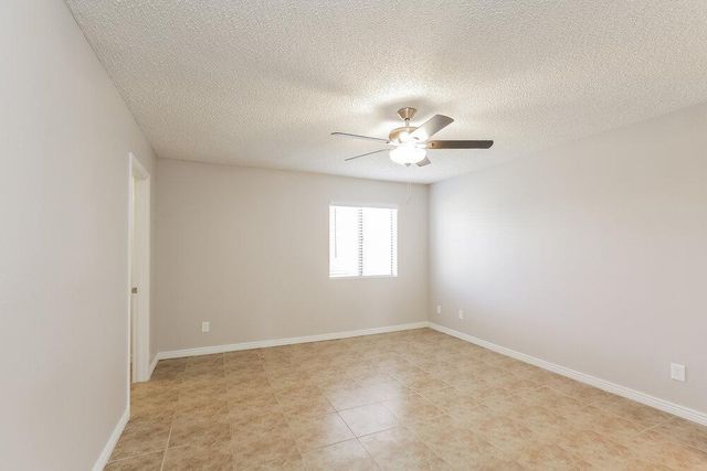 10308 W Calle Del Oro, Phoenix, AZ 85037