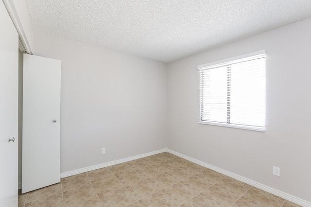 10308 W Calle Del Oro, Phoenix, AZ 85037