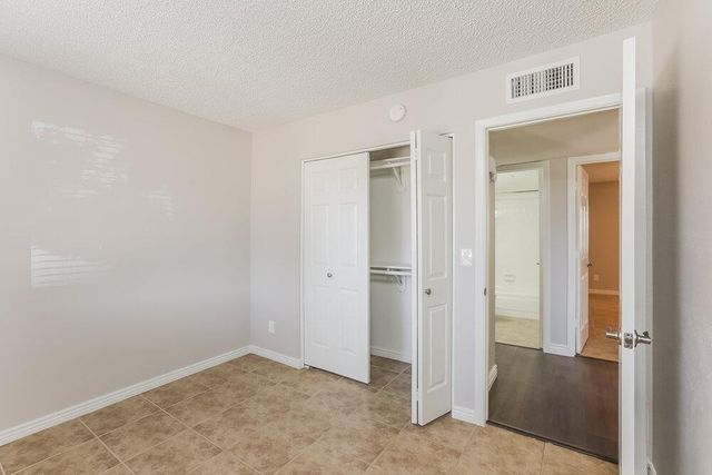 10308 W Calle Del Oro, Phoenix, AZ 85037