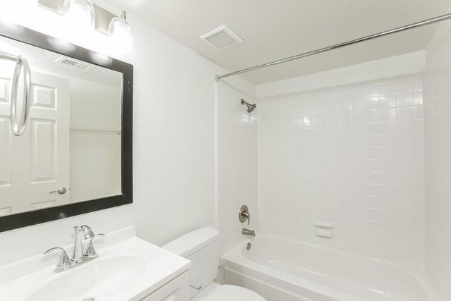 10308 W Calle Del Oro, Phoenix, AZ 85037