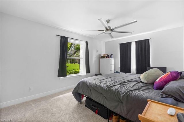 201 Perkins DR, Naples, FL 34119