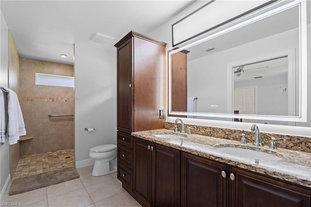 201 Perkins DR, Naples, FL 34119