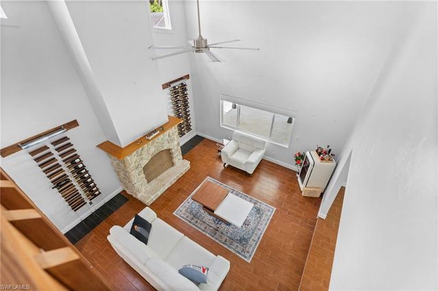 201 Perkins DR, Naples, FL 34119