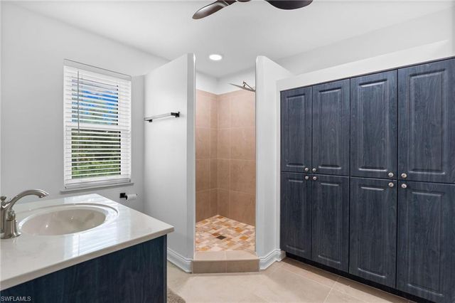 201 Perkins DR, Naples, FL 34119