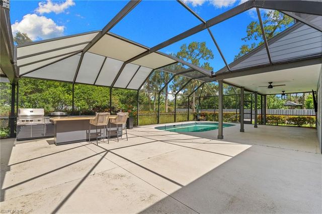 201 Perkins DR, Naples, FL 34119
