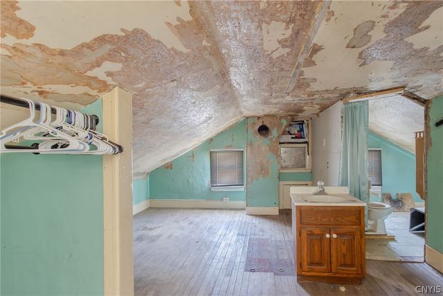 270 East 10th Street, Oswego, NY 13126