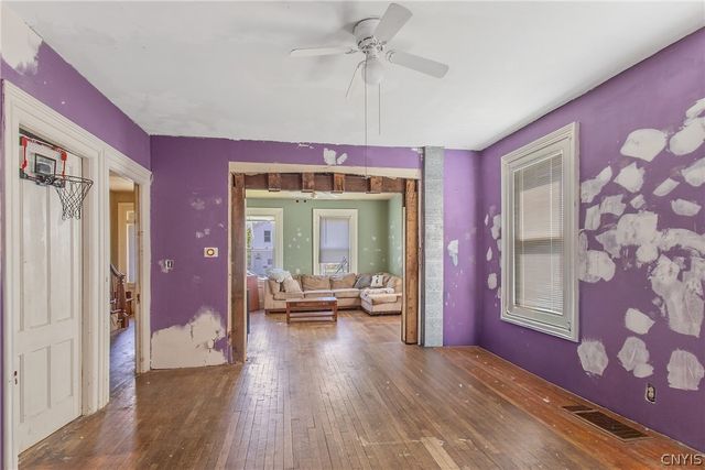 270 East 10th Street, Oswego, NY 13126