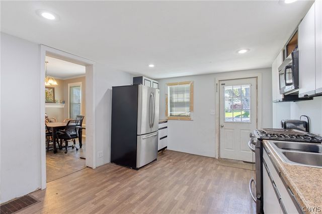 270 East 10th Street, Oswego, NY 13126