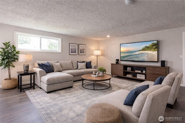 1625 Alder Street SE, Lacey, WA 98503