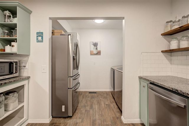 2004 Pine Oak Drive, Edmond, OK 73013