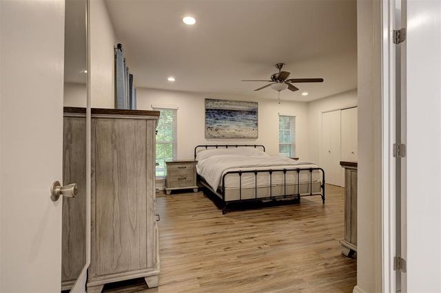 2004 Pine Oak Drive, Edmond, OK 73013