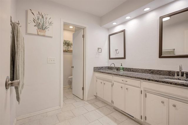 2004 Pine Oak Drive, Edmond, OK 73013