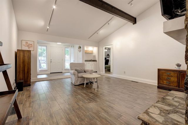 2004 Pine Oak Drive, Edmond, OK 73013