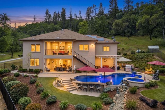 4554 Cross Creek Rd, Cool, CA 95614