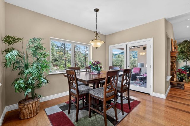 4554 Cross Creek Rd, Cool, CA 95614