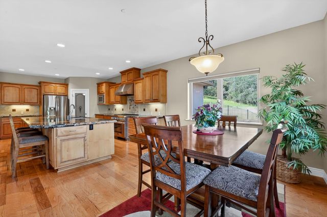 4554 Cross Creek Rd, Cool, CA 95614