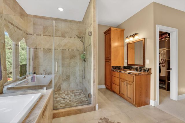 4554 Cross Creek Rd, Cool, CA 95614