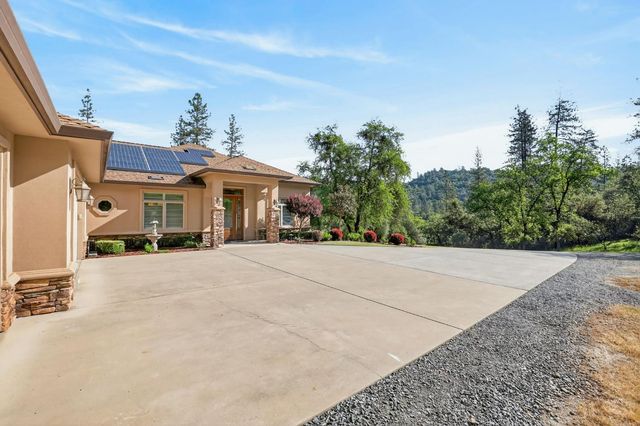 4554 Cross Creek Rd, Cool, CA 95614