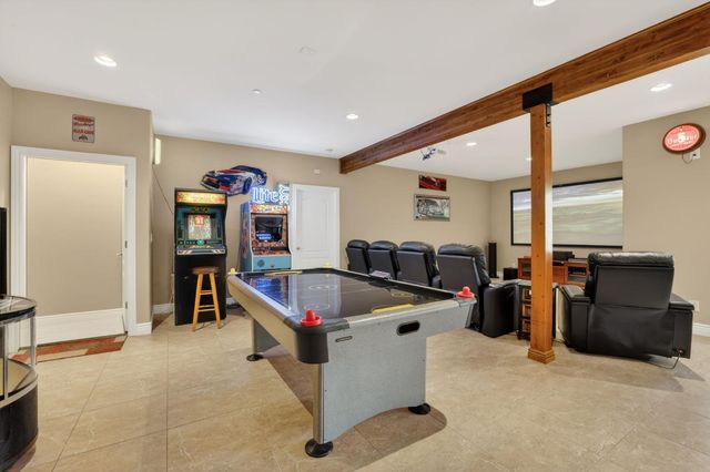 4554 Cross Creek Rd, Cool, CA 95614