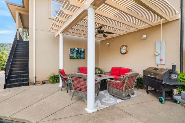 4554 Cross Creek Rd, Cool, CA 95614