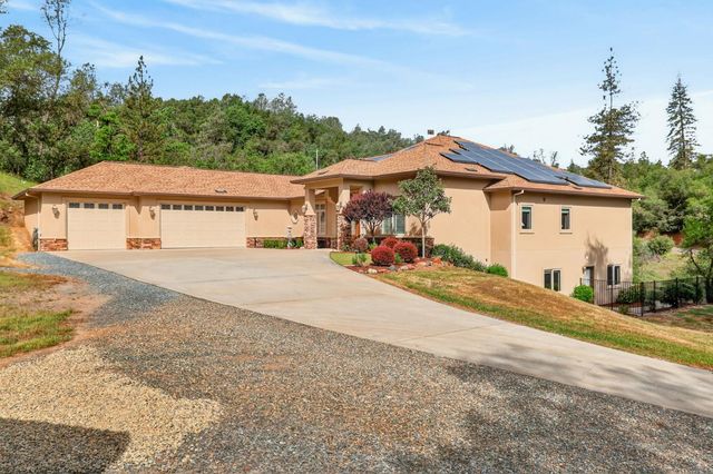 4554 Cross Creek Rd, Cool, CA 95614