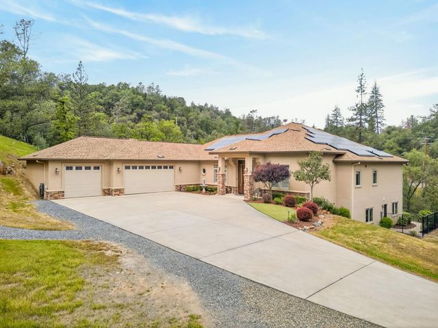 4554 Cross Creek Rd, Cool, CA 95614