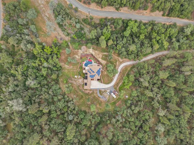 4554 Cross Creek Rd, Cool, CA 95614