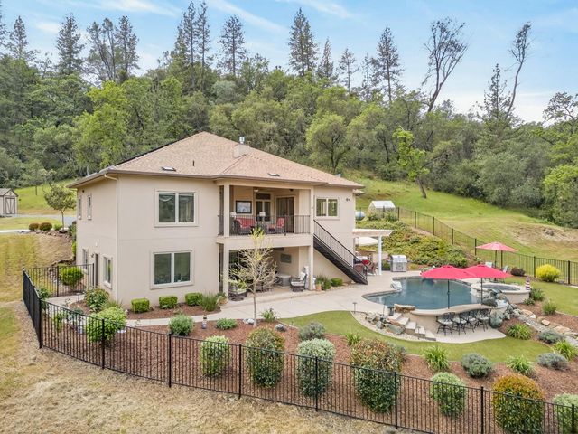4554 Cross Creek Rd, Cool, CA 95614